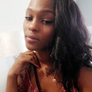 Meet your Posher, Bee